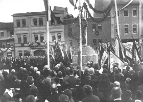 Denkmalsweihe 1925